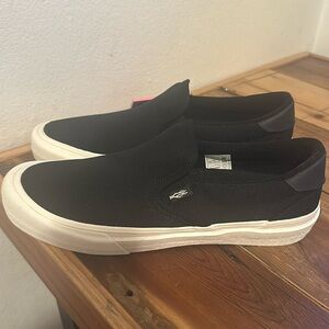 Mens Straye Black and White Slip On